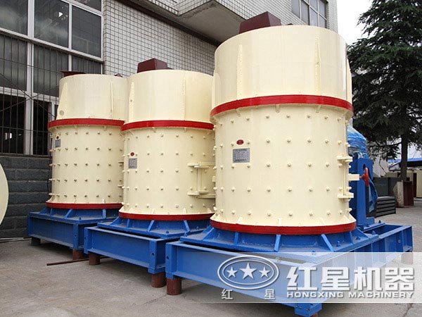立式復合粉粹機側(cè)面圖