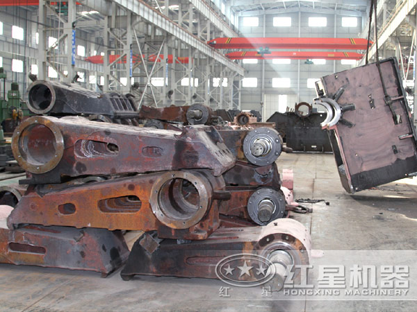 顎式破碎機(jī)部件實拍