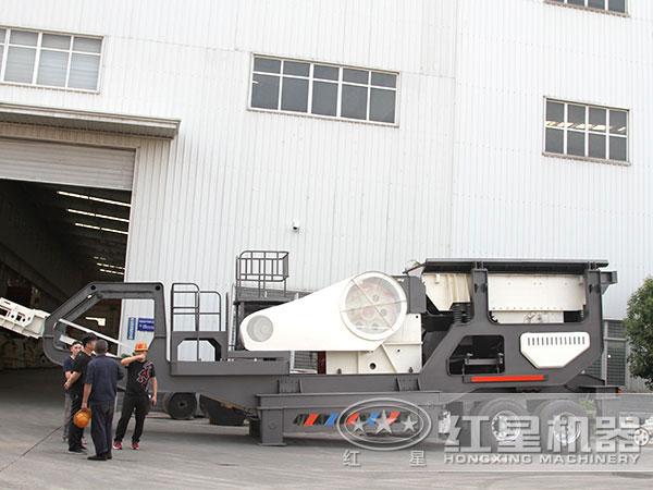 用戶來(lái)廠參觀試機(jī)