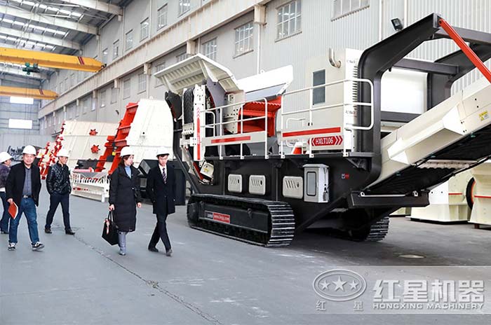 客戶(hù)到紅星機(jī)器廠家考察設(shè)備