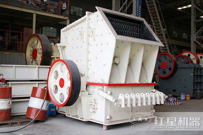 單段破碎機(jī)車(chē)間