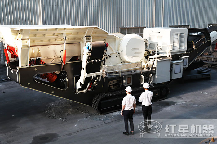 客戶(hù)到廠區(qū)參觀小型建筑垃圾回收再利用設(shè)備